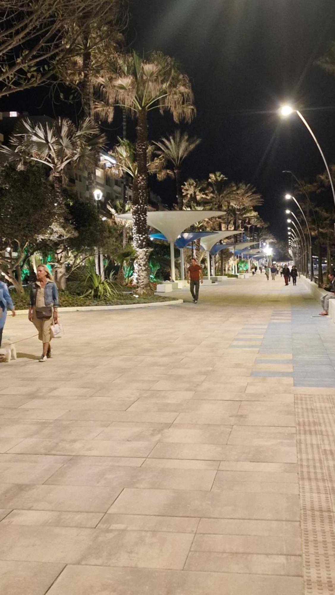 Estepona Playa Екстериор снимка